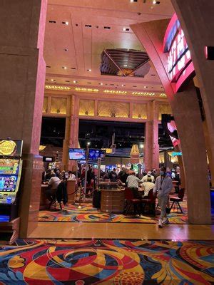 Hollywood casino grantville restaurants  Latest reviews and 👍🏾ratings for Mercato at 777 Hollywood Blvd in Grantville - view the menu, ⏰hours, ☎️phone number, ☝address and map